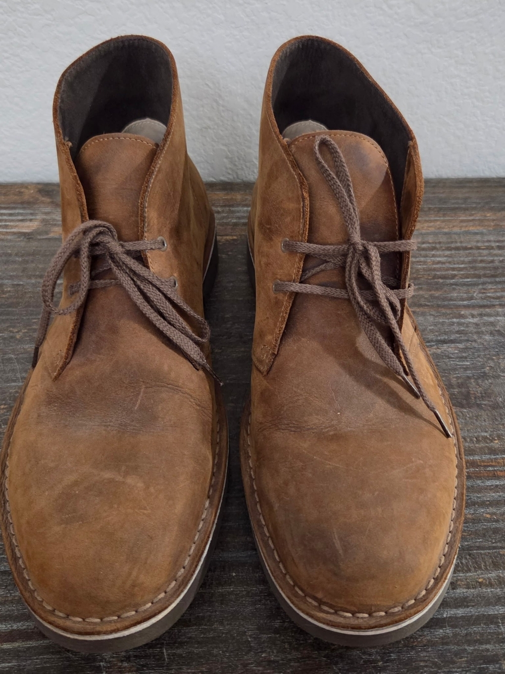 Clarks Men's Tan/Brown Suede Chukka Boots